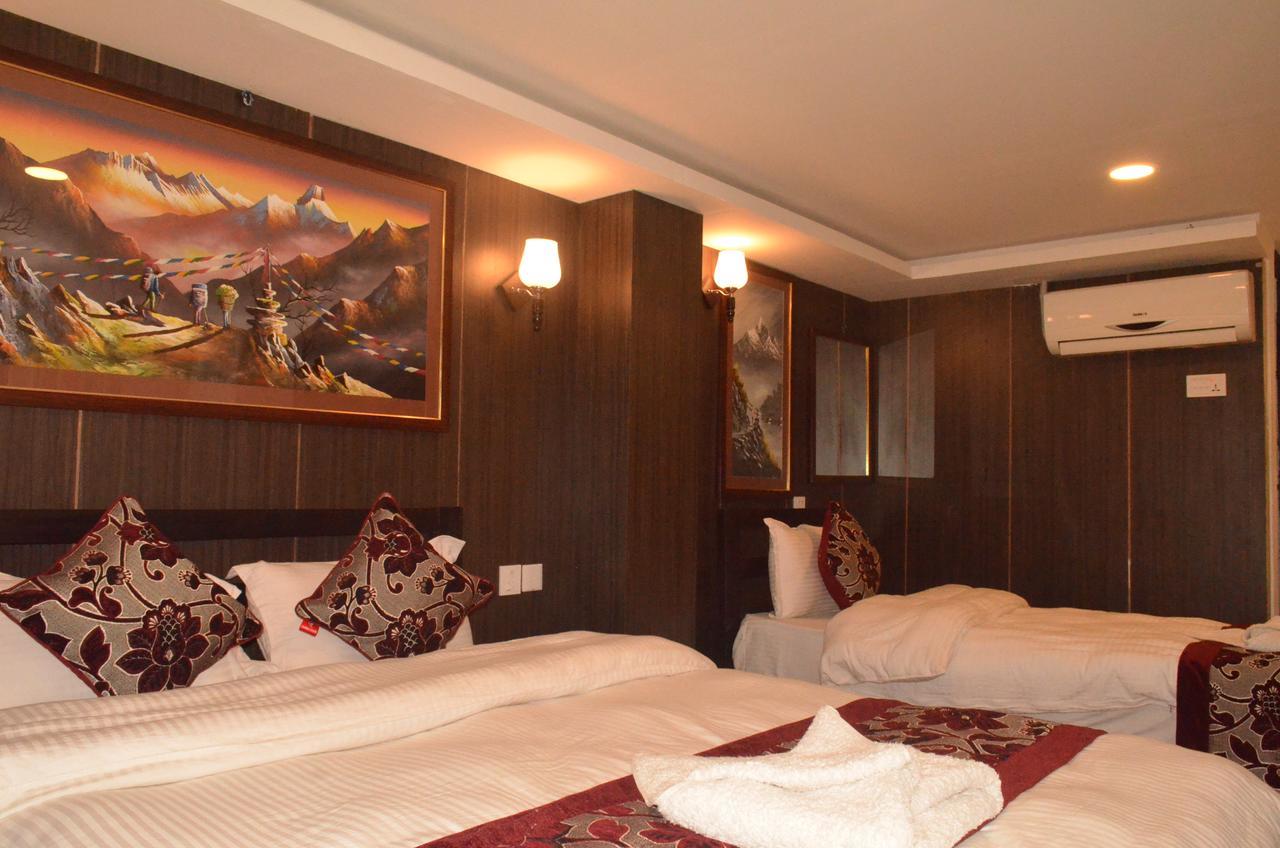 Hotel Holiday Inn Kathmandu Exteriör bild