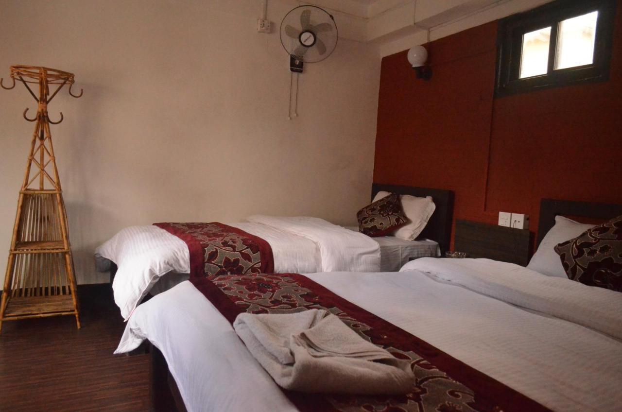 Hotel Holiday Inn Kathmandu Exteriör bild