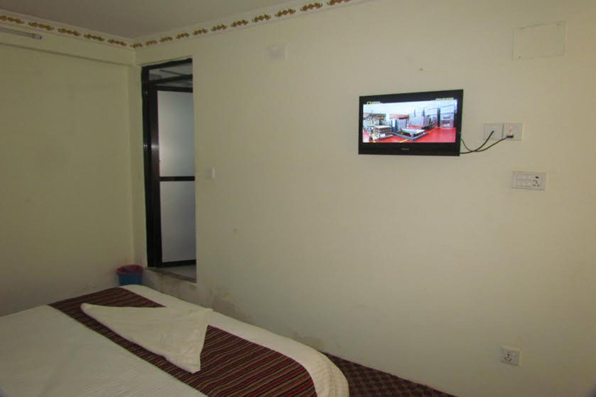 Hotel Holiday Inn Kathmandu Exteriör bild