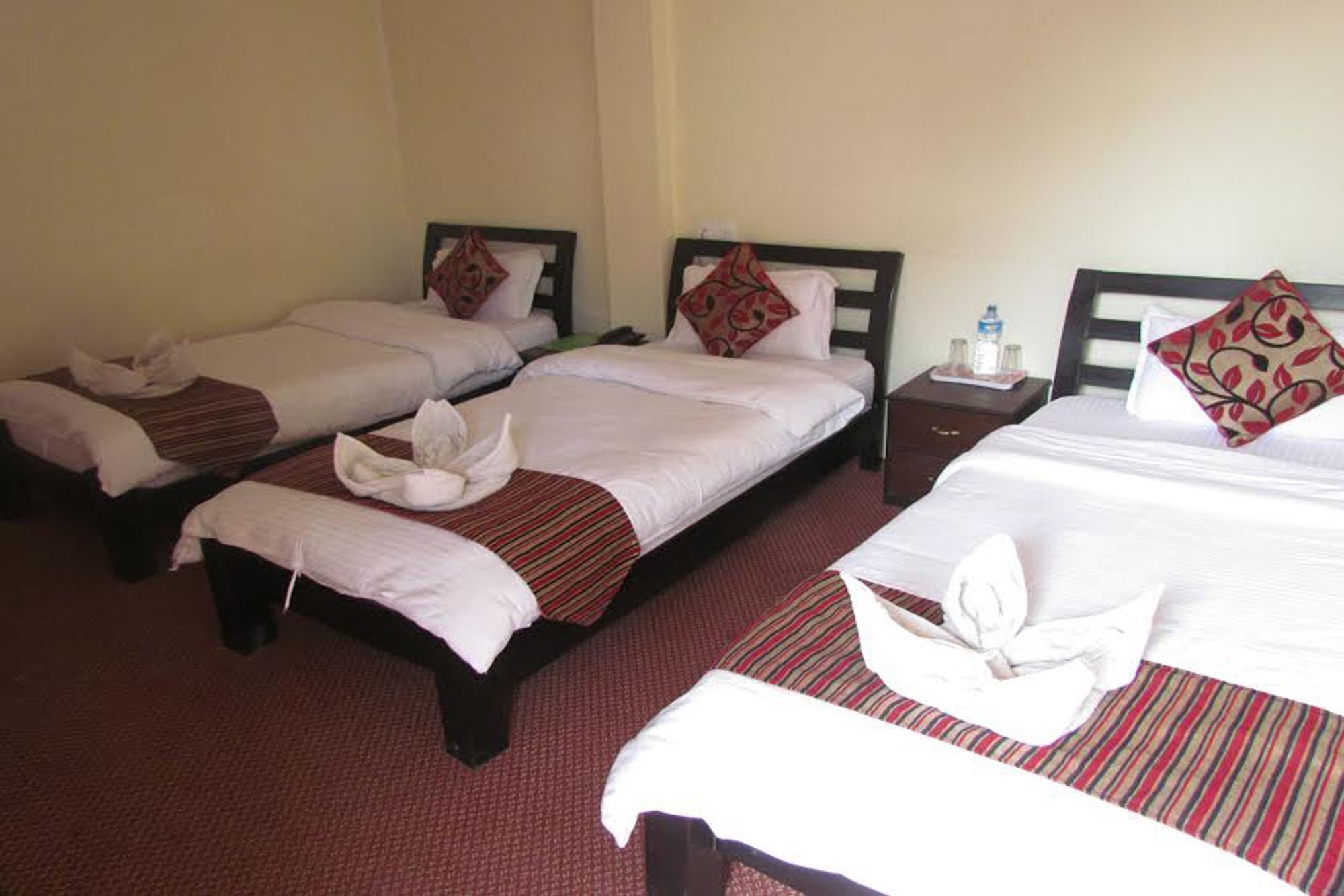 Hotel Holiday Inn Kathmandu Exteriör bild