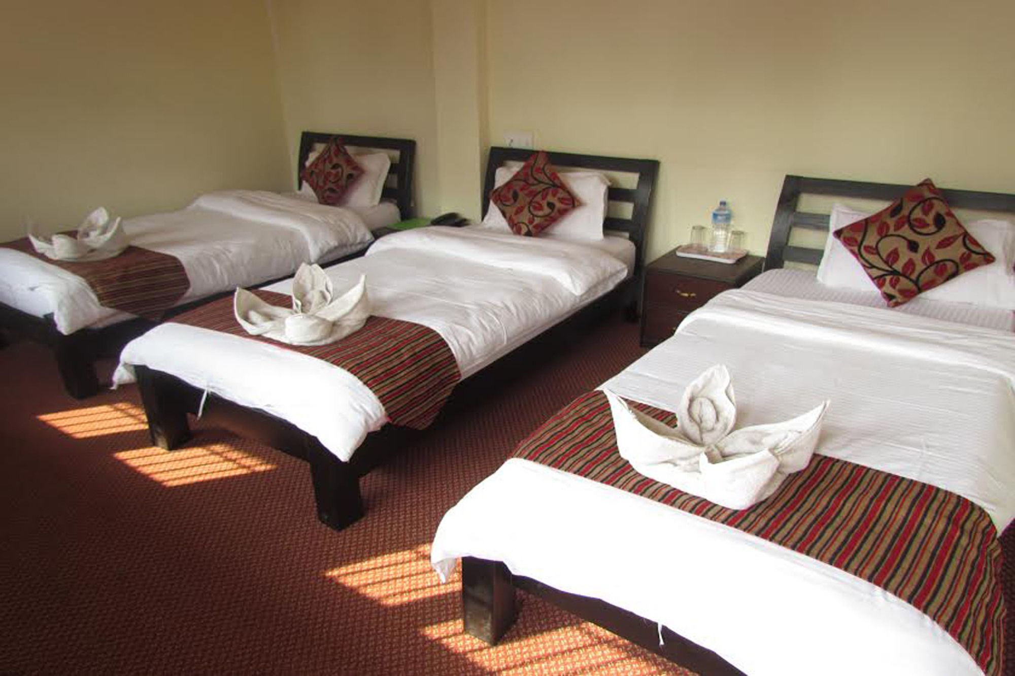 Hotel Holiday Inn Kathmandu Exteriör bild