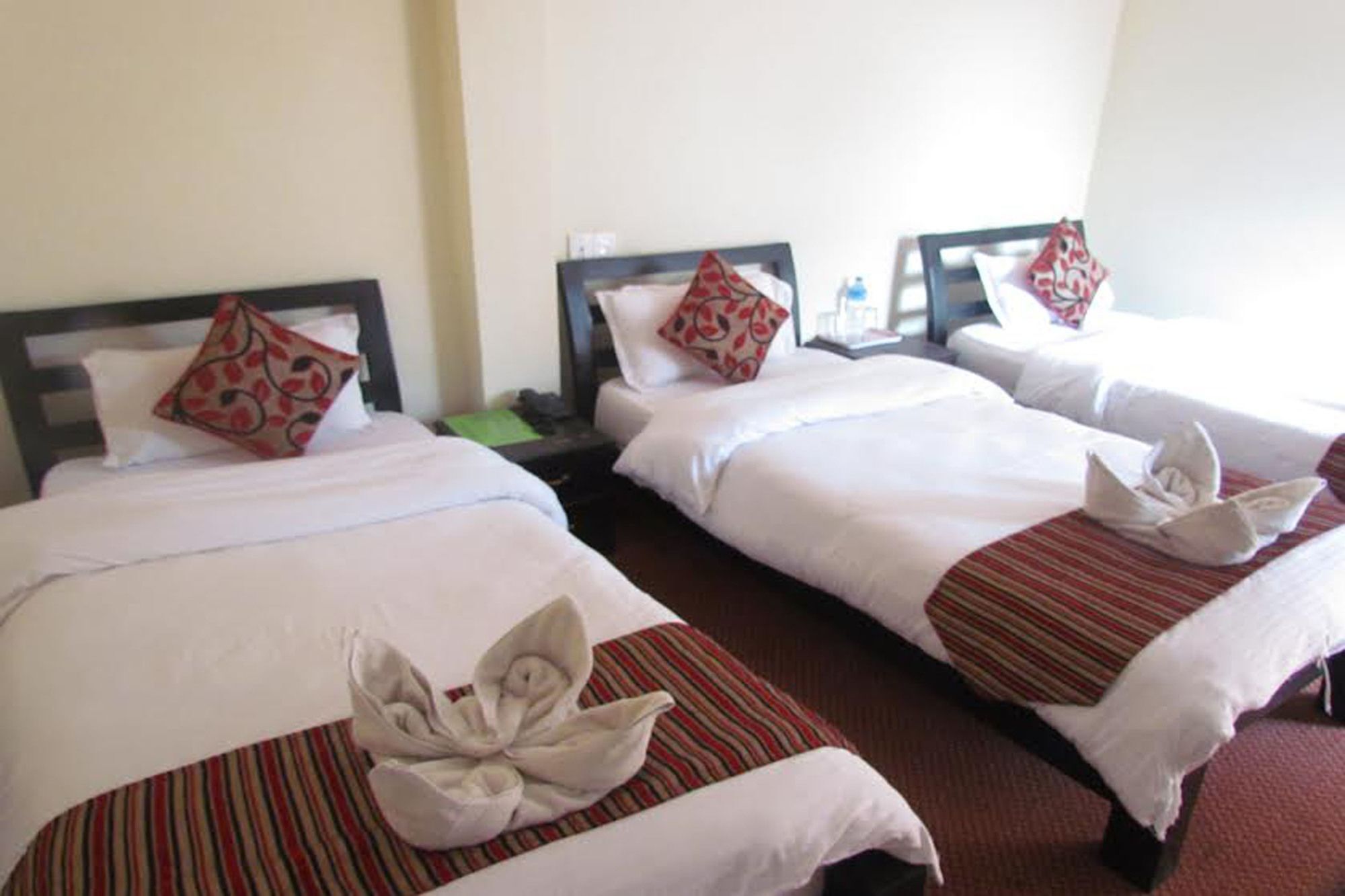 Hotel Holiday Inn Kathmandu Exteriör bild